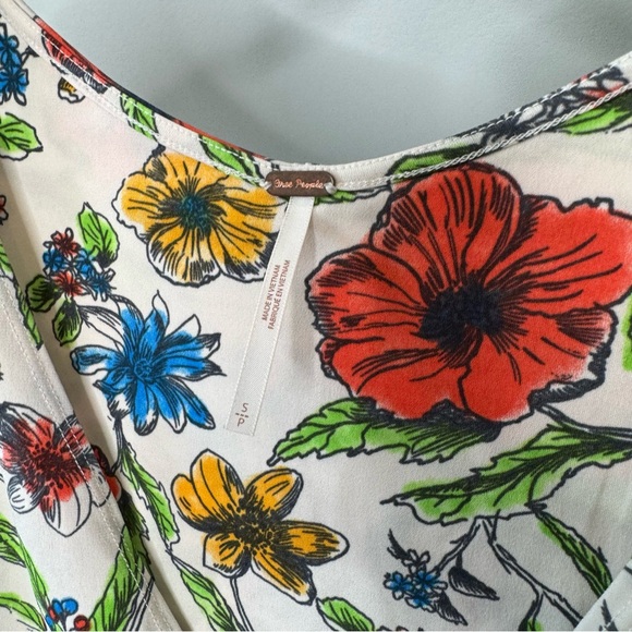 Free People Gardenia Combo Floral Long Sleeve Blouse NWT Soft - Picture 5 of 8